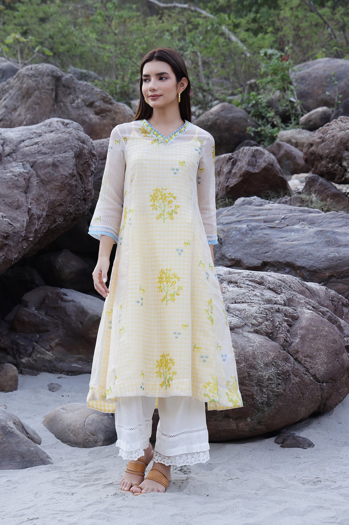 White Floral Printed Sequined Kota Layered Kurta - M